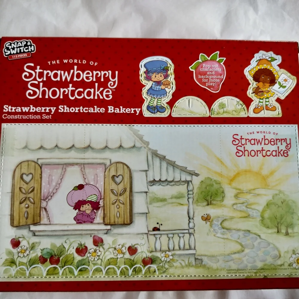 Strawberry Shortcake 2 Construction Sets: Bakery & Produce Stand Snap & Switch